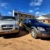 Andasibe car rental with driver